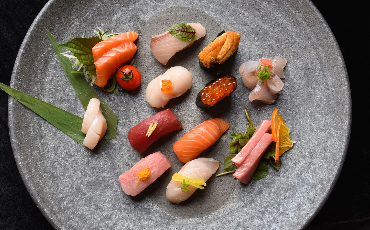 SUSHI & HANDROLL FUJIYAMA